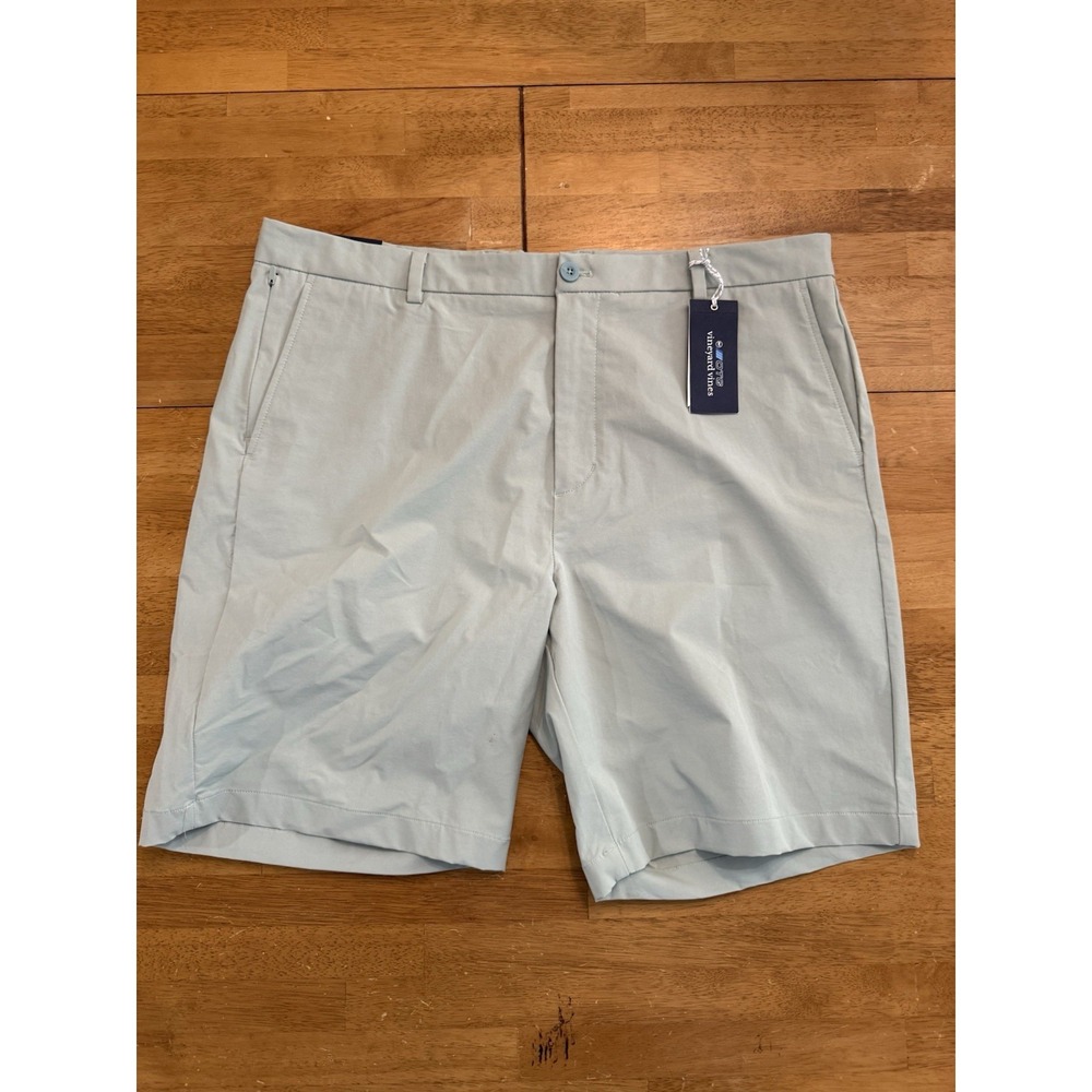 Vineyard Vines Shorts Mens 40 light green On‎ The Go Performance